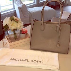 MICHAEL KORS NWT Mercer XL Tote